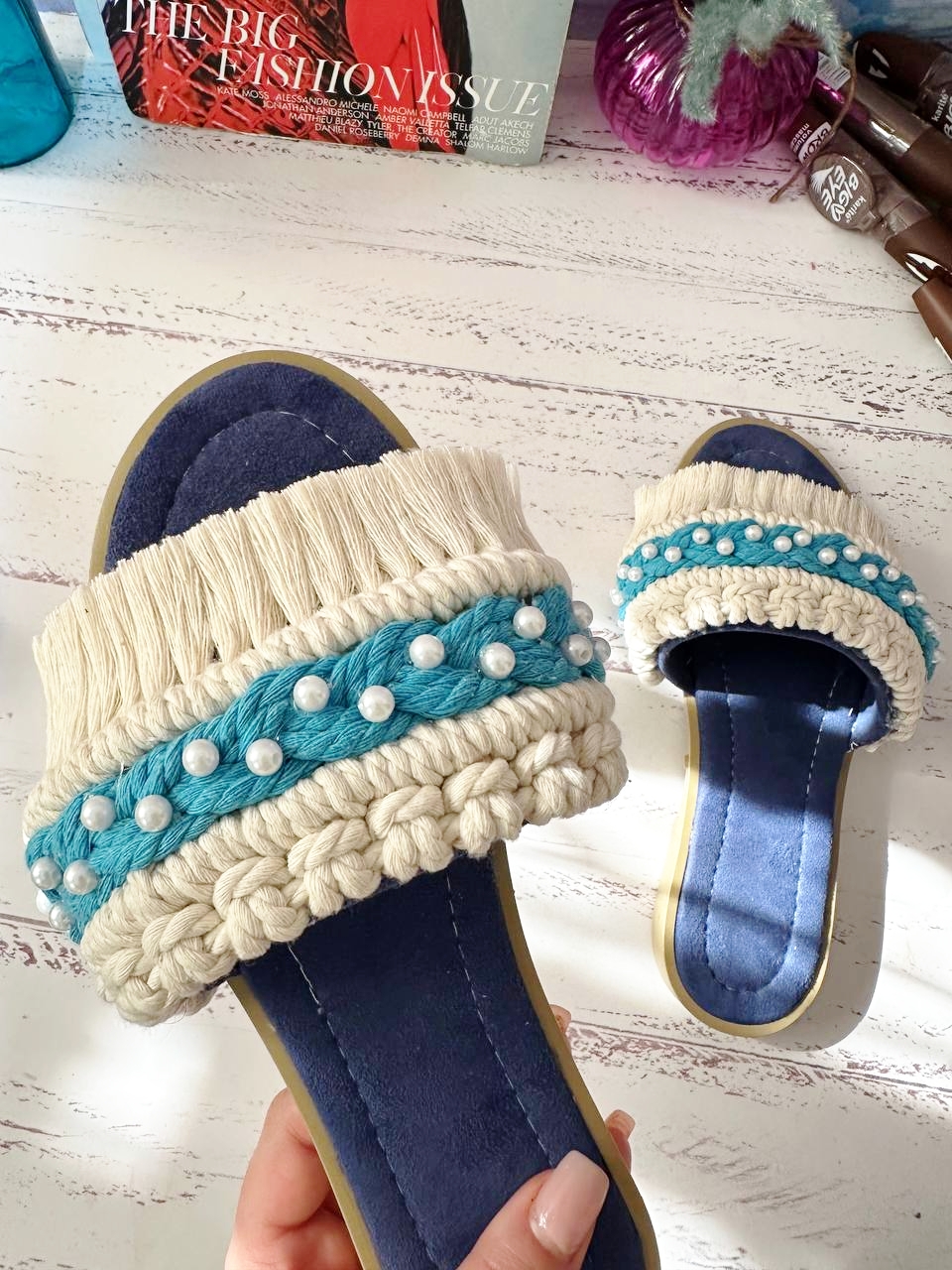 صندل مکرومه تک سایز ۳۸ با آسیب جزئی