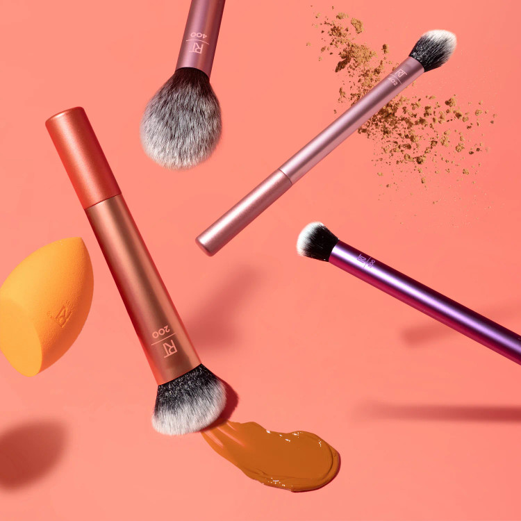 ست براش آرایشی ریل تکنیکس اورجینال مدل Everyday Essentials به همراه پد آرایشی مجموعه 6 عددی